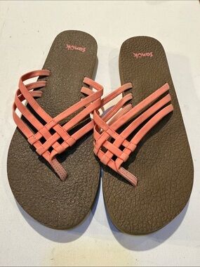 Sanuk Coral Pink Multi-Strap Women's Woven Toe-Post Sandals